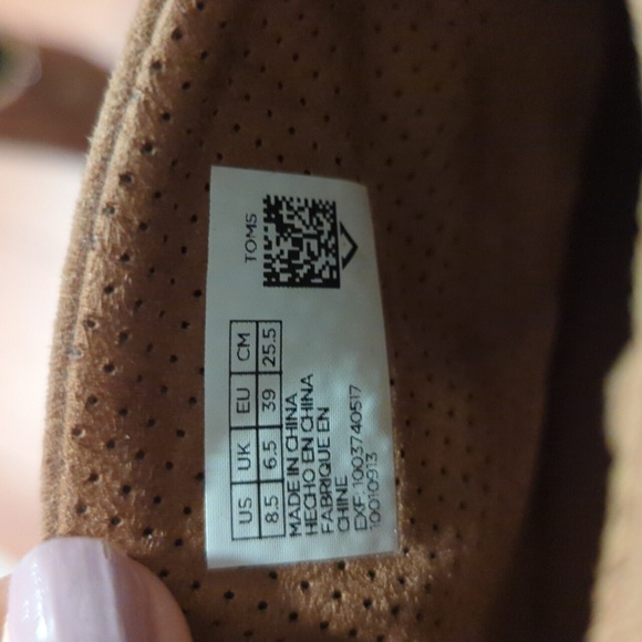 Toms suede tan booties, size 8.5 - Picture 5 of 6